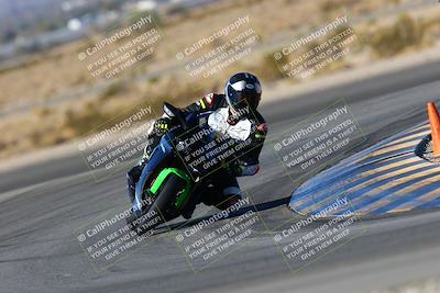 media/Jan-09-2022-SoCal Trackdays (Sun) [[2b1fec8404]]/Turn 11 (935am)/